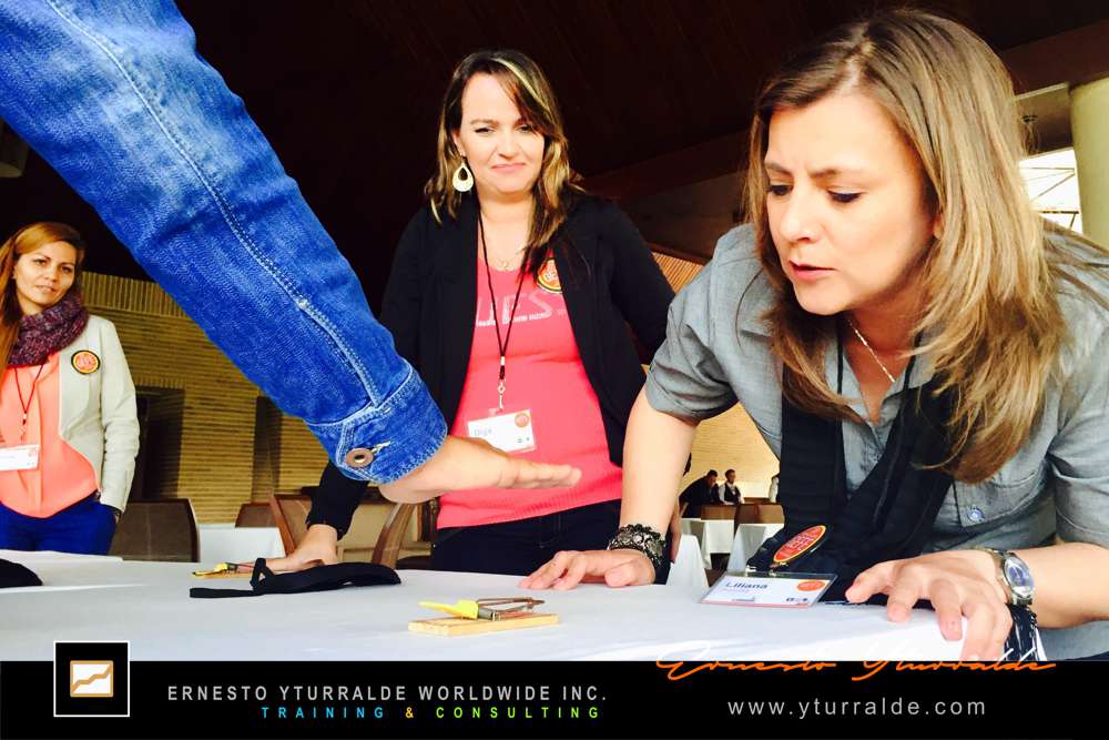 Learning Zone, la Zona de Aprendizaje o Zona M�gica saliendo de la Zona de Confort en la Educaci�n Experiencial, evitando la Zona de P�nico | Ernesto Yturralde Worldwide Inc.
